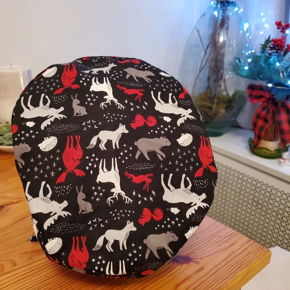 Scrub-hats Wildlife - Picture 3 of 9